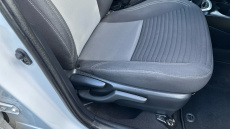 Toyota Yaris 1.5 VVT-i Icon 5dr Petrol Hatchback